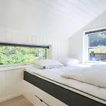 Dom wakacyjny Beautiful In With Kitchen