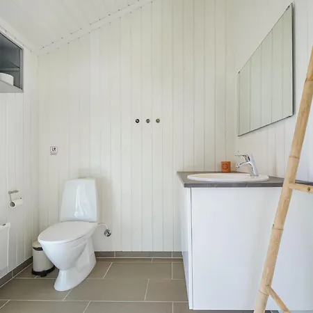 Dom wakacyjny Beautiful In With Kitchen Ebeltoft