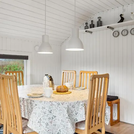 Semesterbostad Awesome In With Kitchen Hemmet